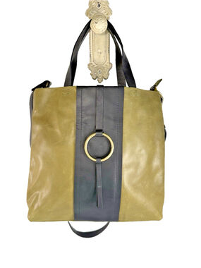Nino Bossi Green Leather Shoulder Bag | Gold Hardware